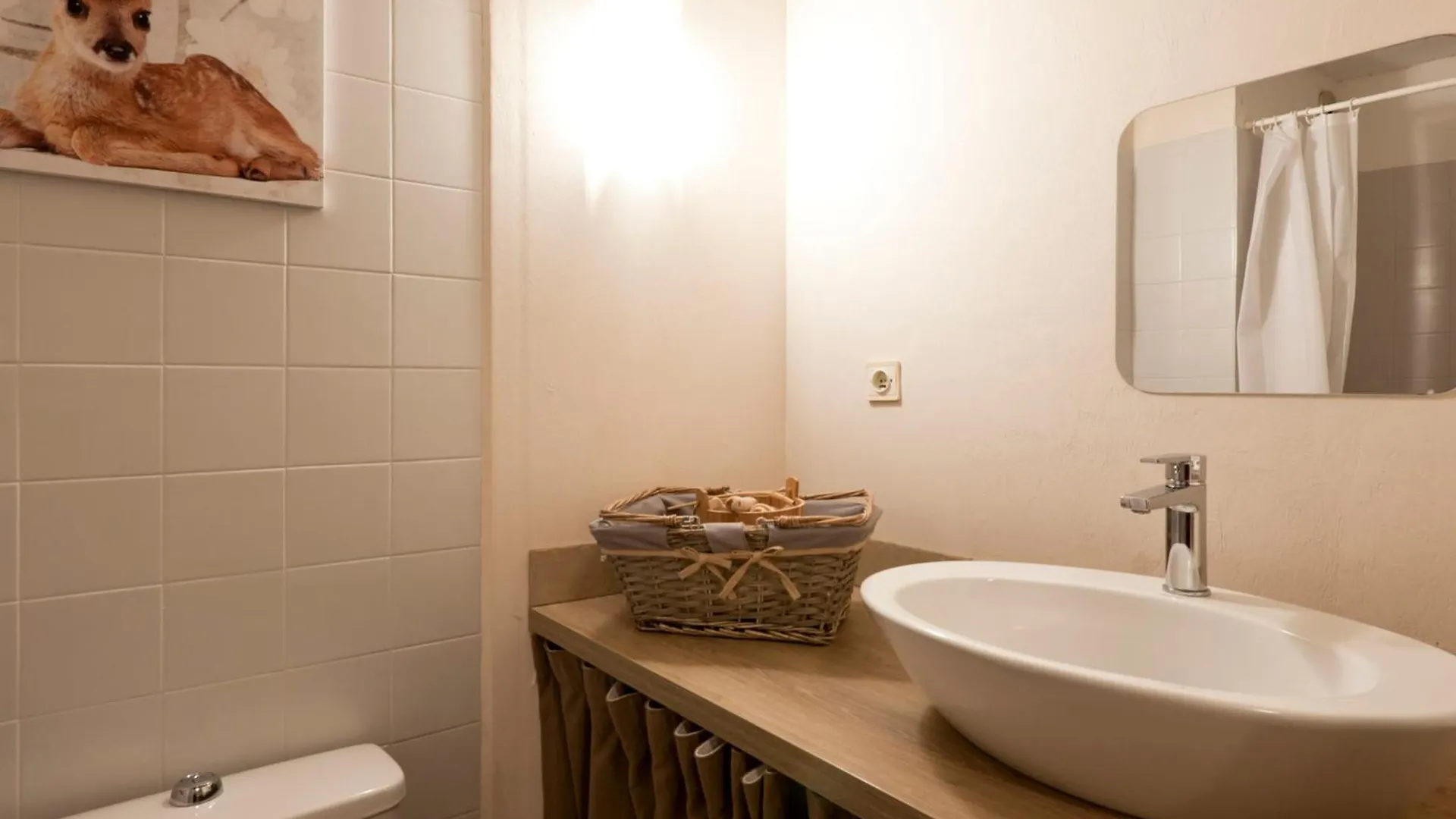 Charmant Studio Pour 4 Pers. Avec Balcon, Parking Et Wifi, A Deux Pas Des Thermes Et Du Centre Village - Fr-1-512-212 Brides-les-Bains